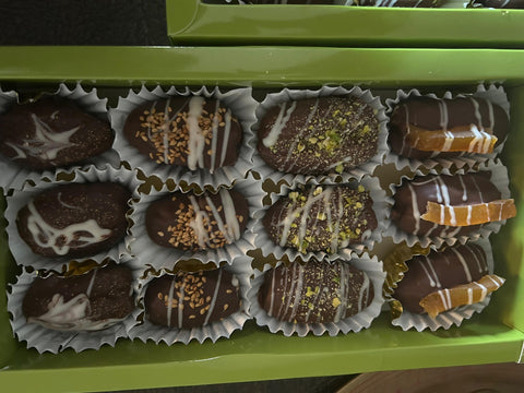 Small Belgian Chocolate Gift Box – 12 Pieces